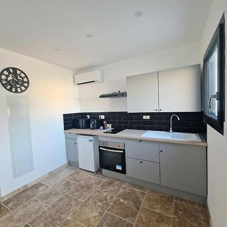 Plages Et Terres Apartment Bessan ภายนอก รูปภาพ